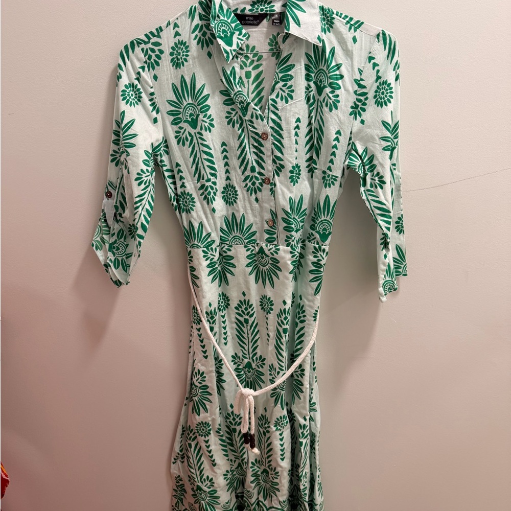 Mlle Gabrielle White and Green Leaf Print Dress